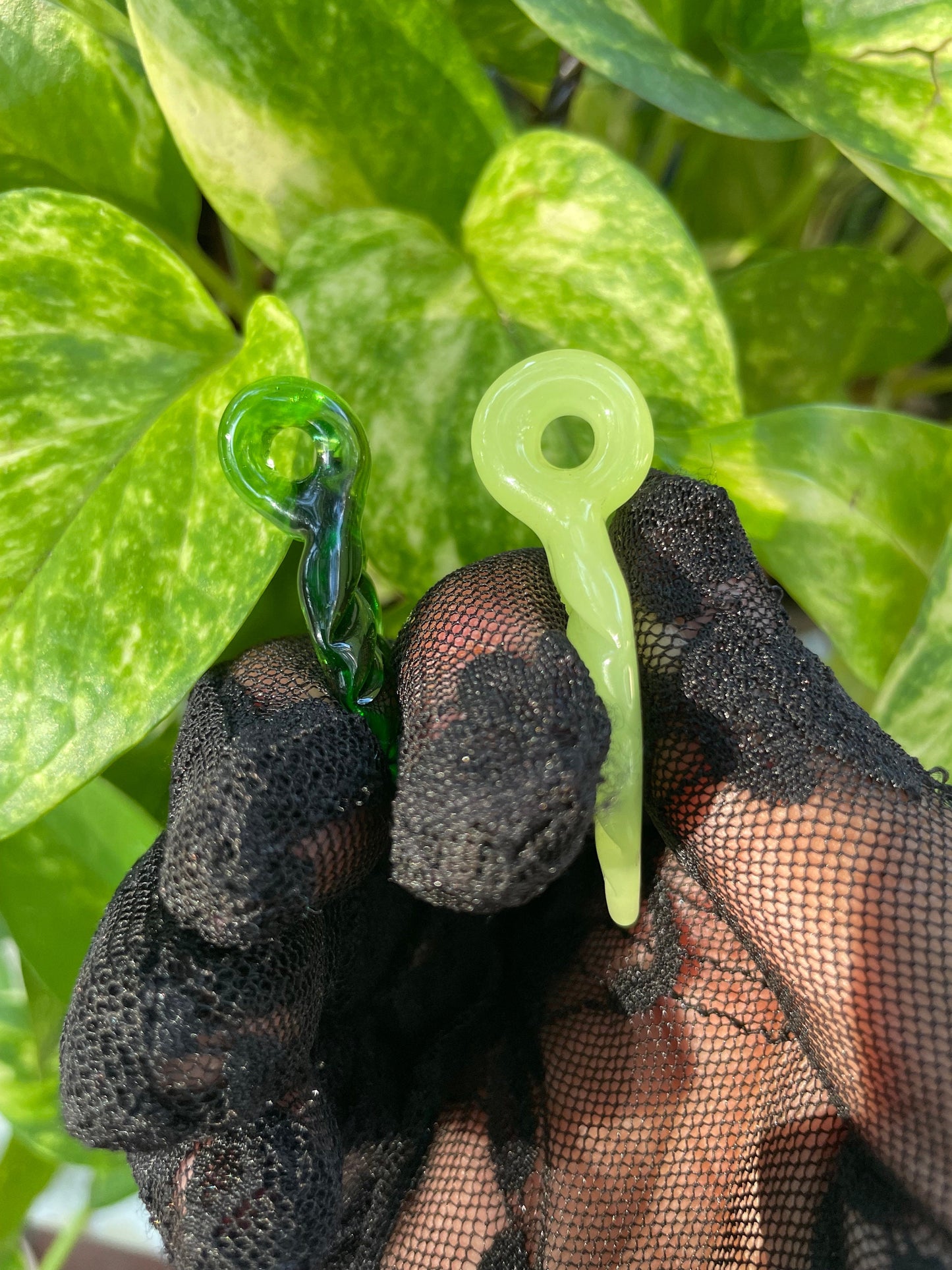 Hand Blown Glass Green Leaf Necklace / Overgrow Leaf Necklace / Botanical Jewelry