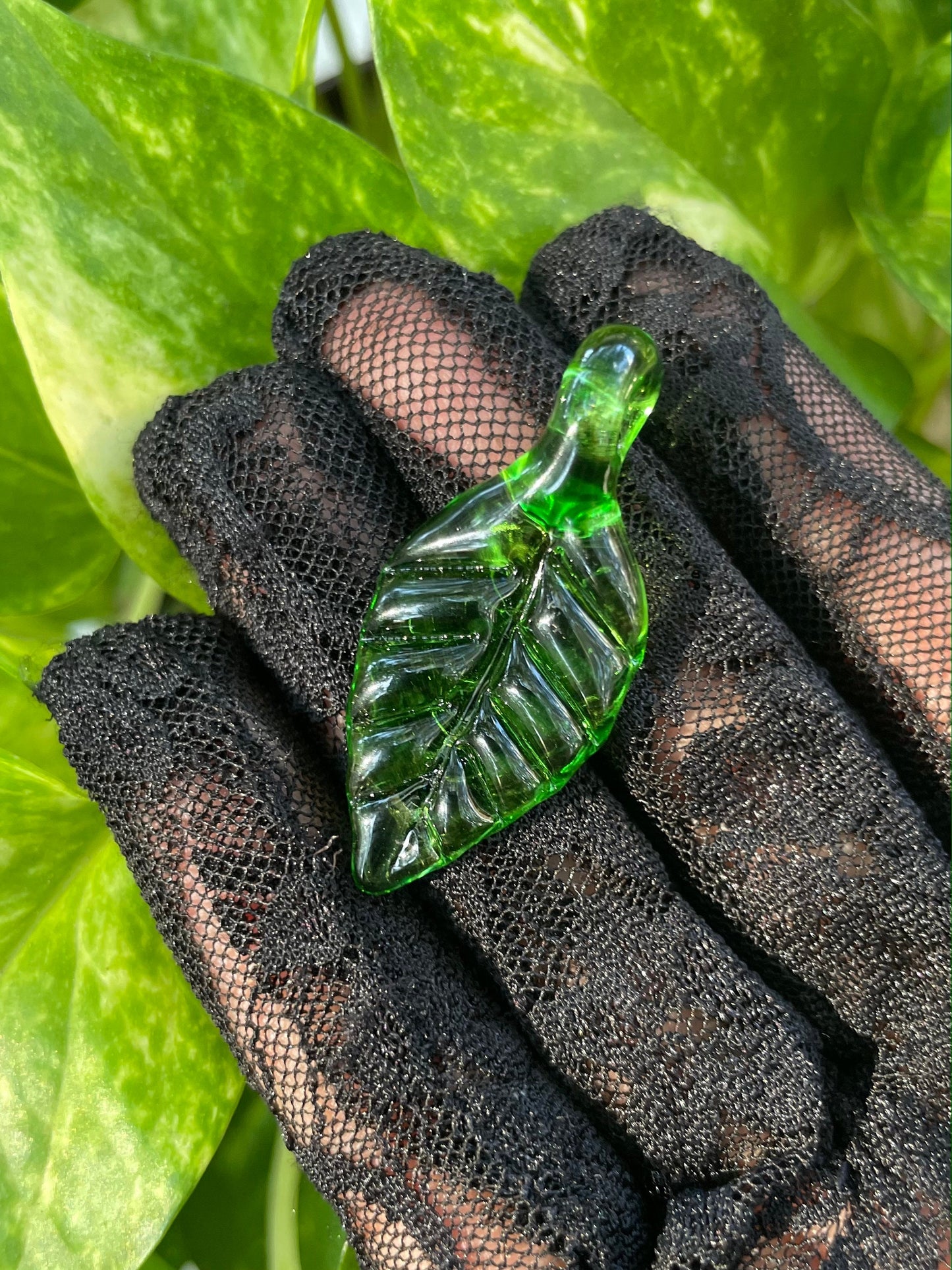 Hand Blown Glass Green Leaf Necklace / Overgrow Leaf Necklace / Botanical Jewelry