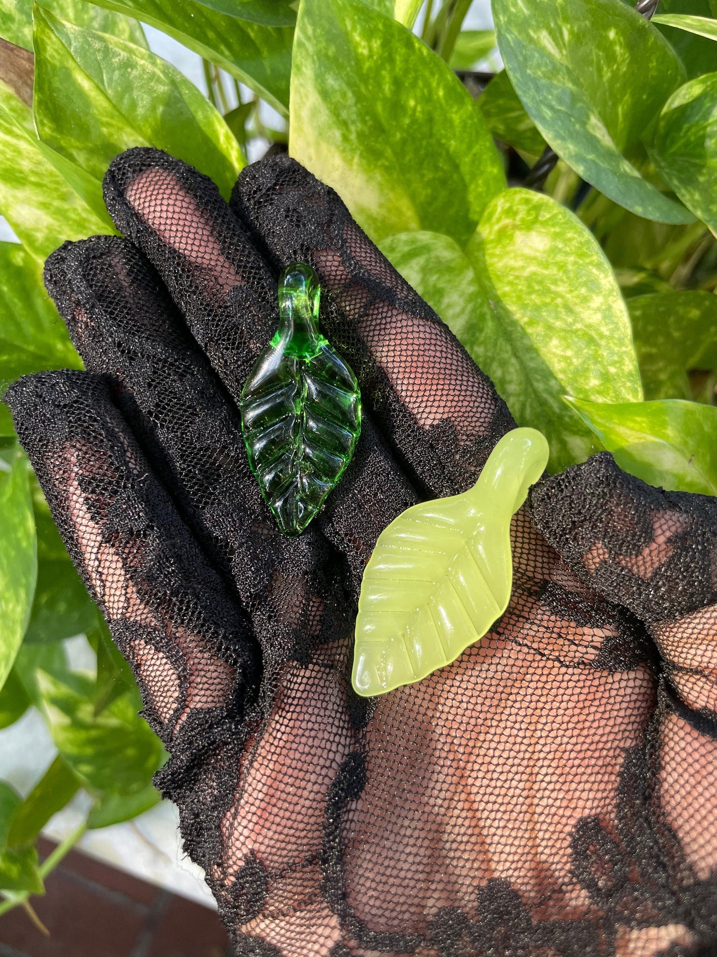 Hand Blown Glass Green Leaf Necklace / Overgrow Leaf Necklace / Botanical Jewelry