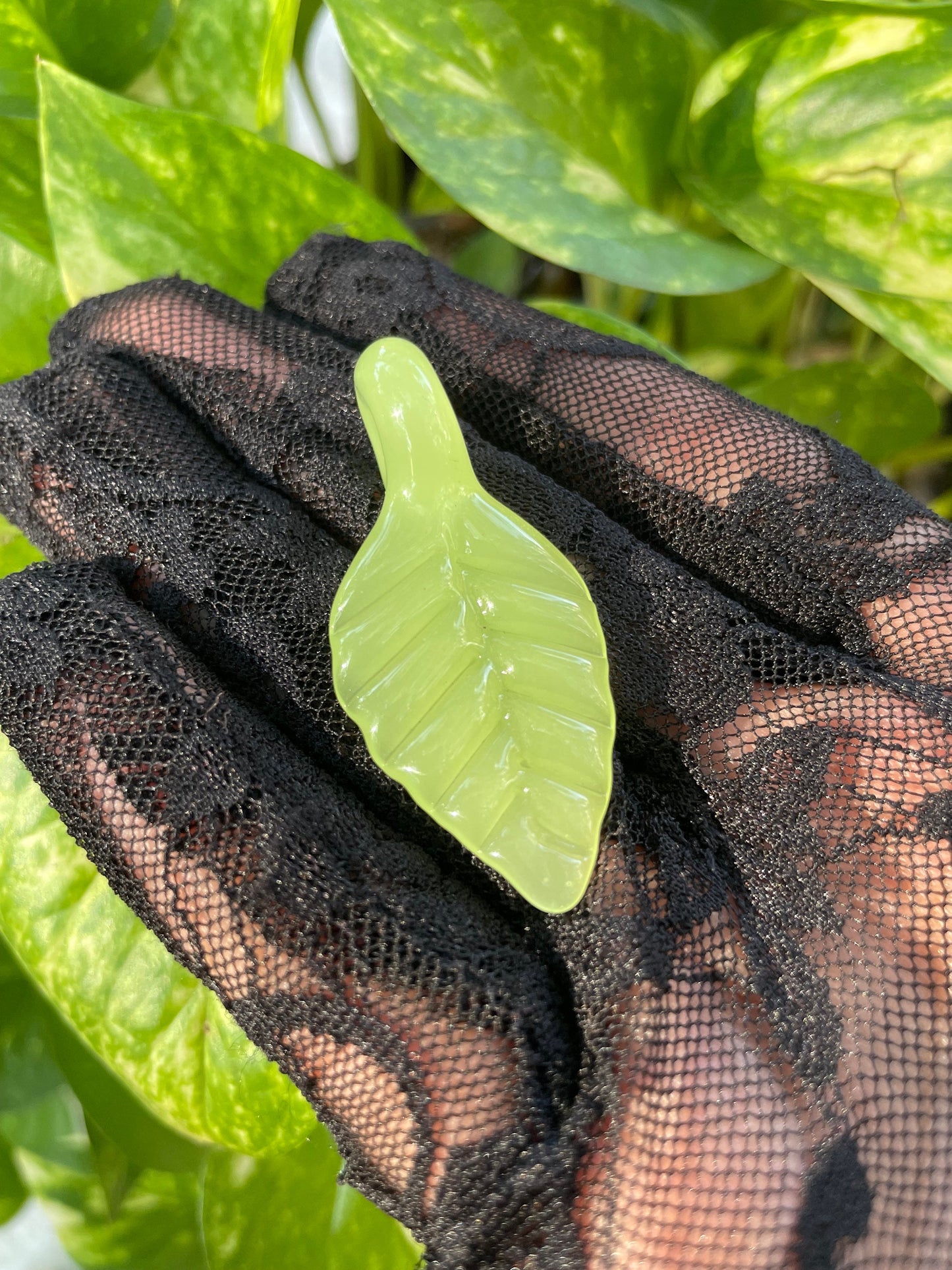 Hand Blown Glass Green Leaf Necklace / Overgrow Leaf Necklace / Botanical Jewelry