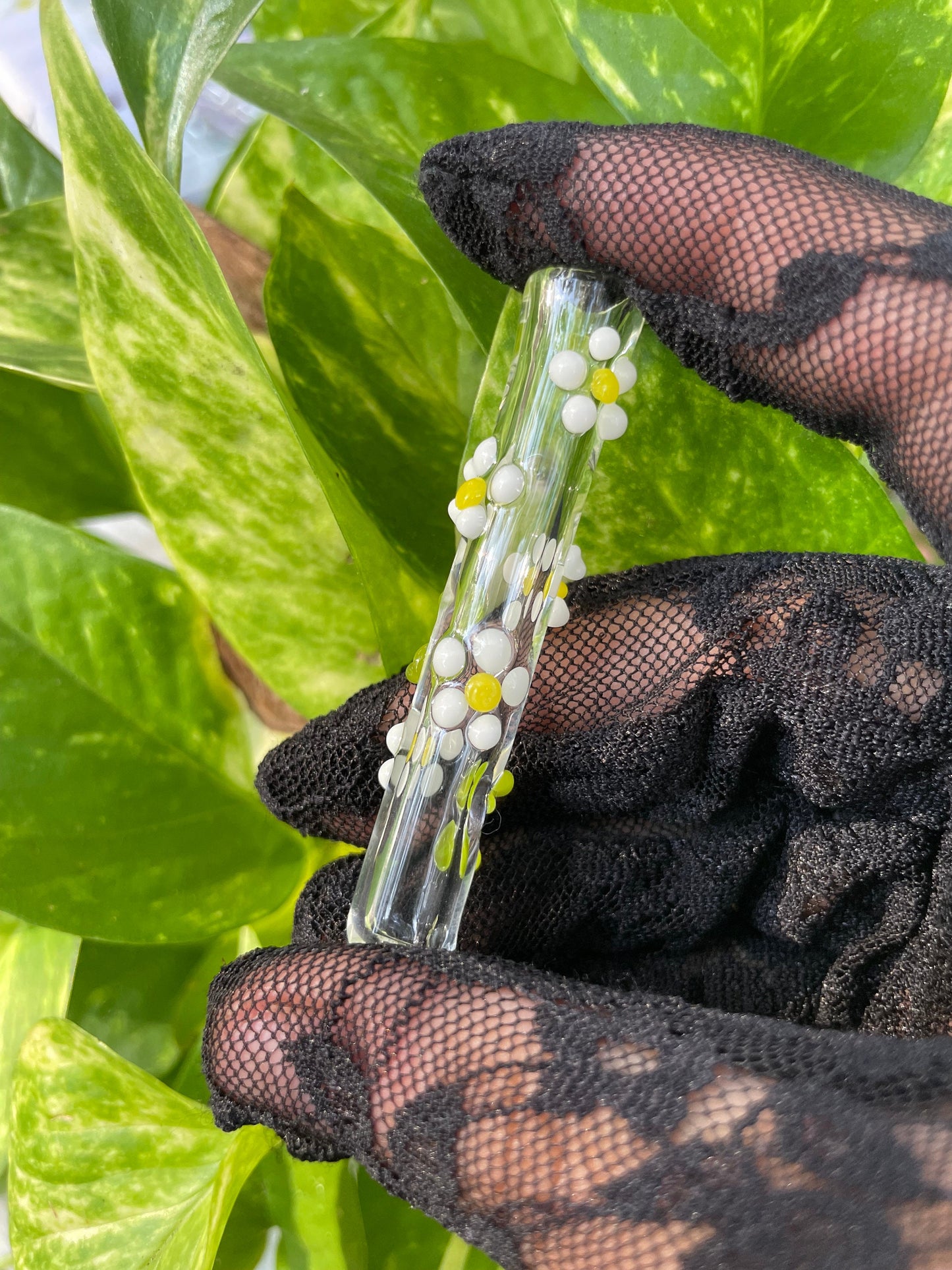 Flower Finger Saver / White flower Cigarette tip / tobacco use only / Kawaii finger saver / USA Glass / Cigarette holder
